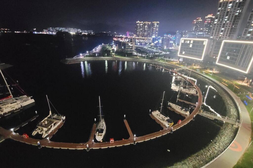 The Castle Ocean Marina Double Suite Yeosu Εξωτερικό φωτογραφία