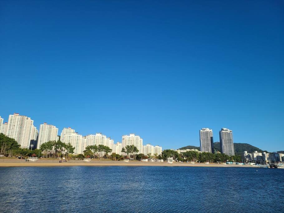 The Castle Ocean Marina Double Suite Yeosu Εξωτερικό φωτογραφία
