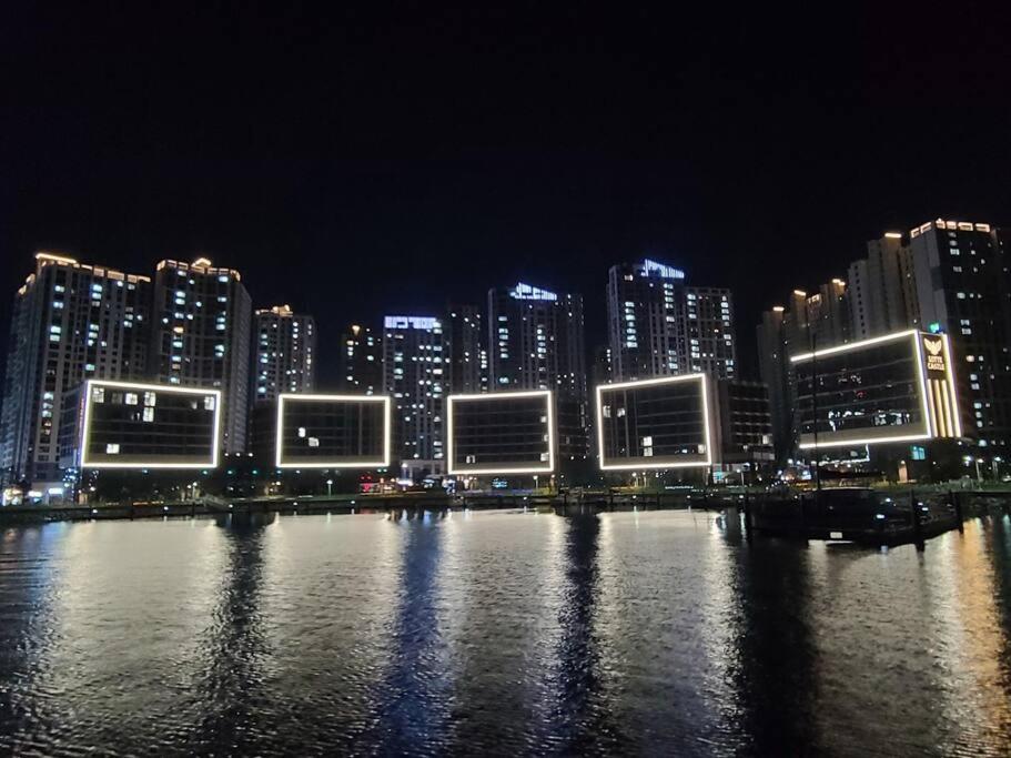 The Castle Ocean Marina Double Suite Yeosu Εξωτερικό φωτογραφία