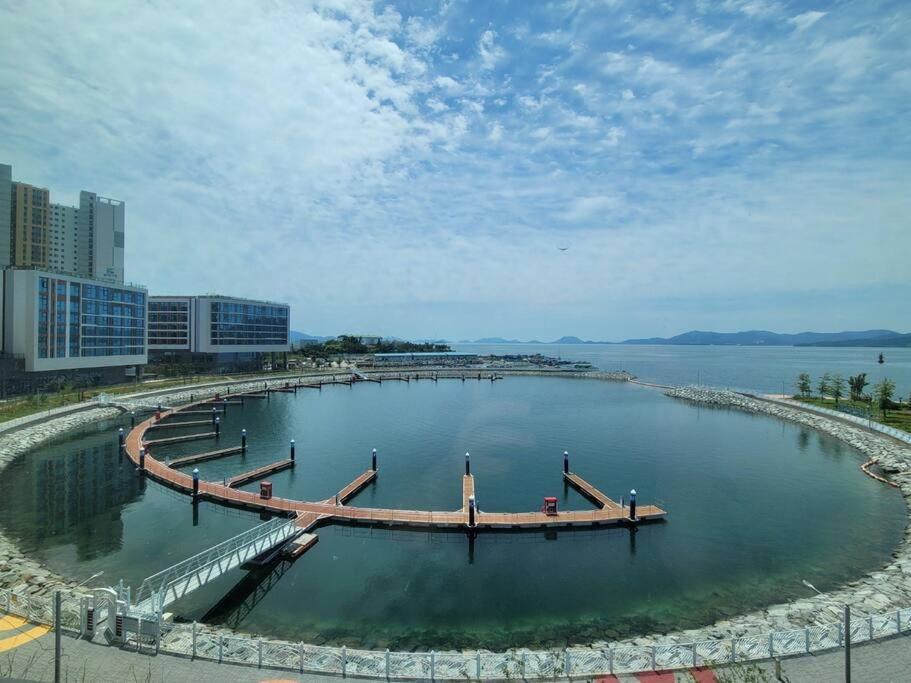 The Castle Ocean Marina Double Suite Yeosu Εξωτερικό φωτογραφία
