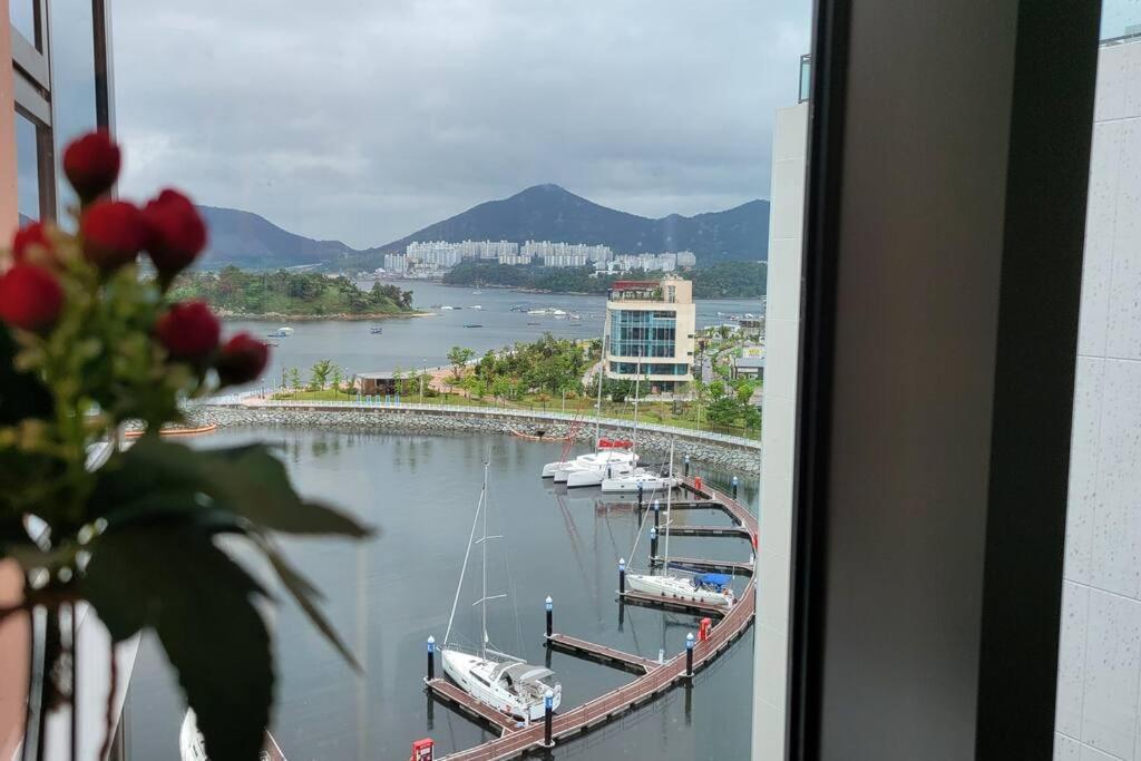 The Castle Ocean Marina Double Suite Yeosu Εξωτερικό φωτογραφία